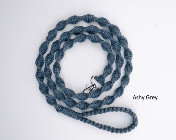 75-Inch Spiral Macrame Dog Leash