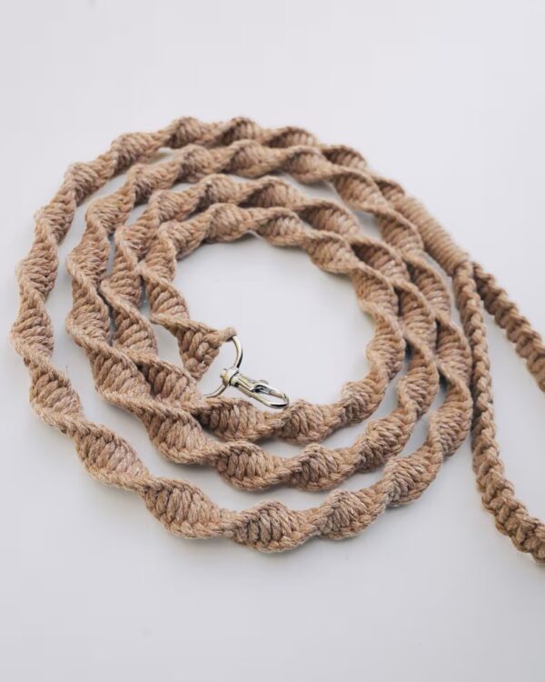 75-Inch Spiral Macrame Dog Leash