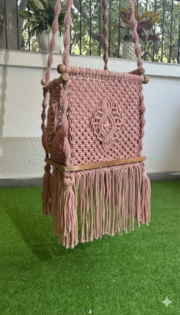 please remove the logo of swing saga and add top knott